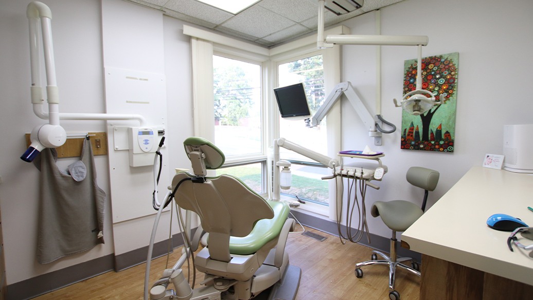 Dental treatment room